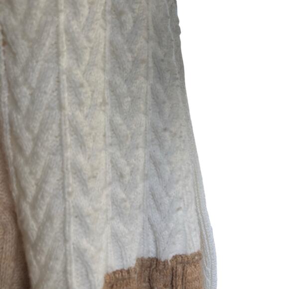 Lands End White Beige Colorblock Cable Knit Oversize Fisherman Sweater Sz Large - Picture 15 of 16